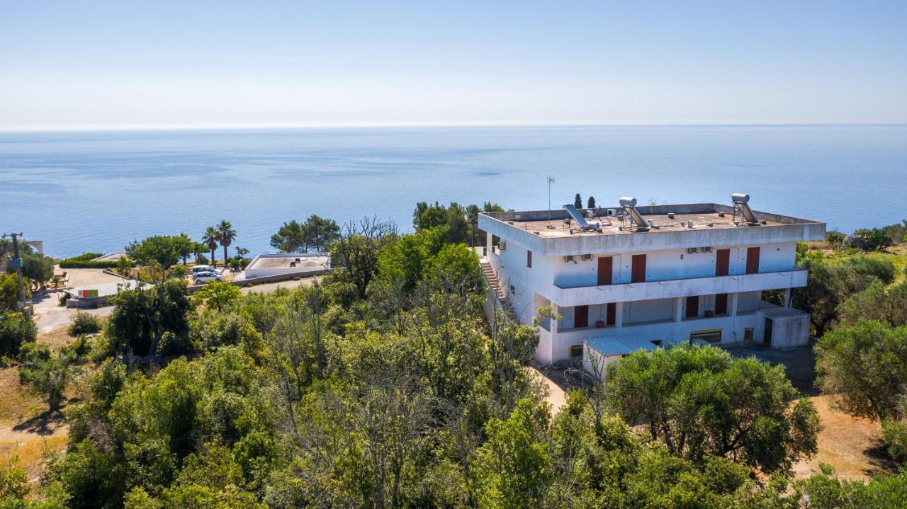 Complesso Delle Antiche Rotte Aparthotel Andrano Luaran gambar